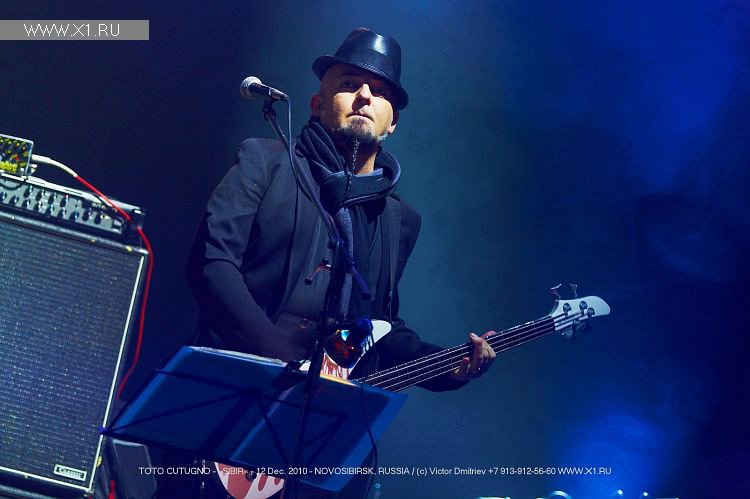 On Stage Bass